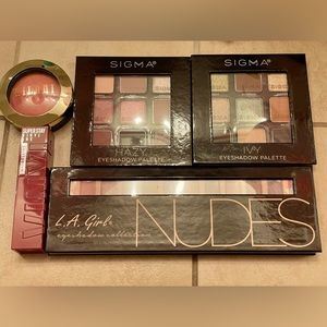 Highly rated drugstore makeup bundle sale. Retail at $85+tax, asking for $25firm